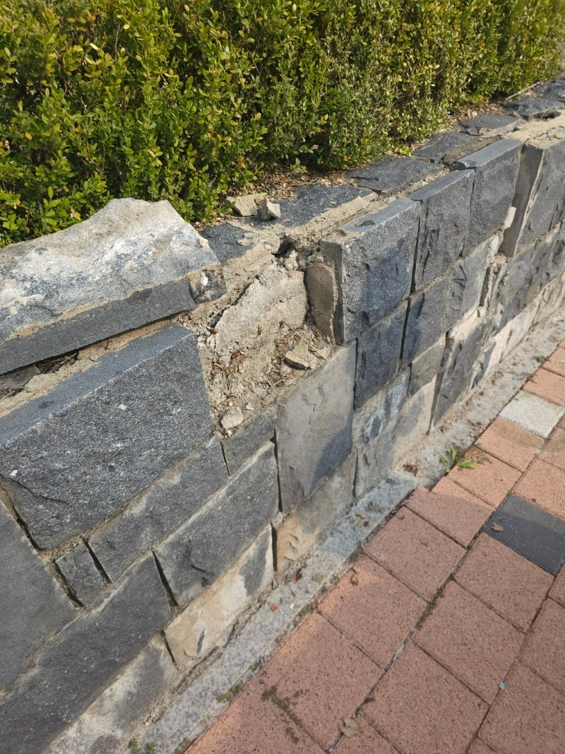 경기 성남시 대리석 기둥 수리 시공 후