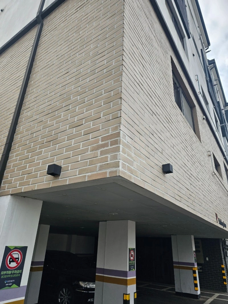 경기 수원시 계단 화강석 수리 시공 전